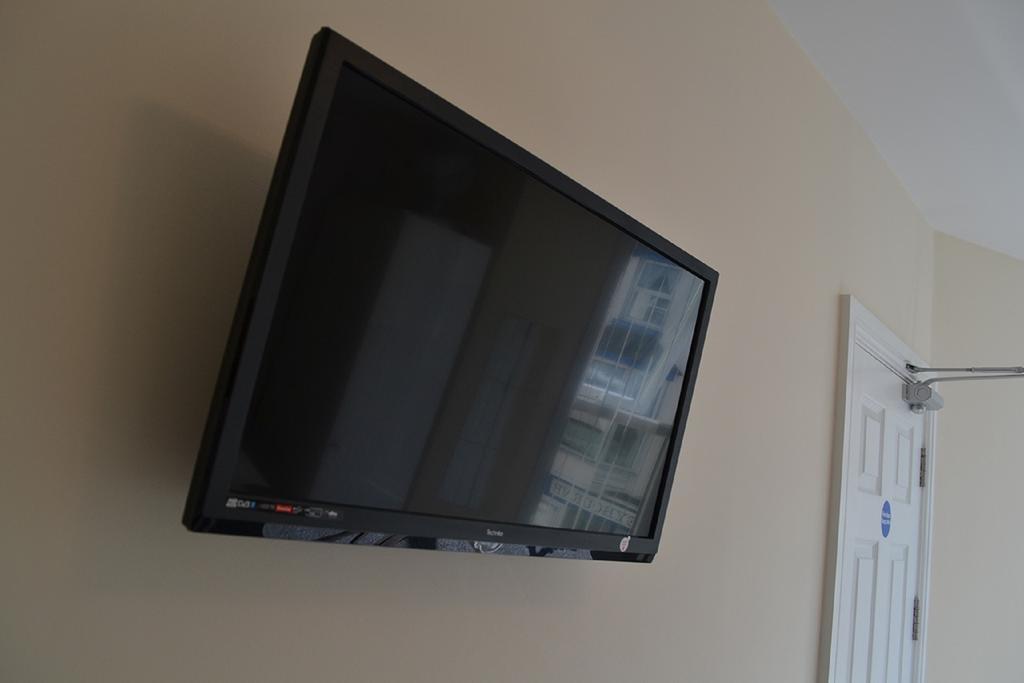 White Rose Guest House Тенби Екстериор снимка