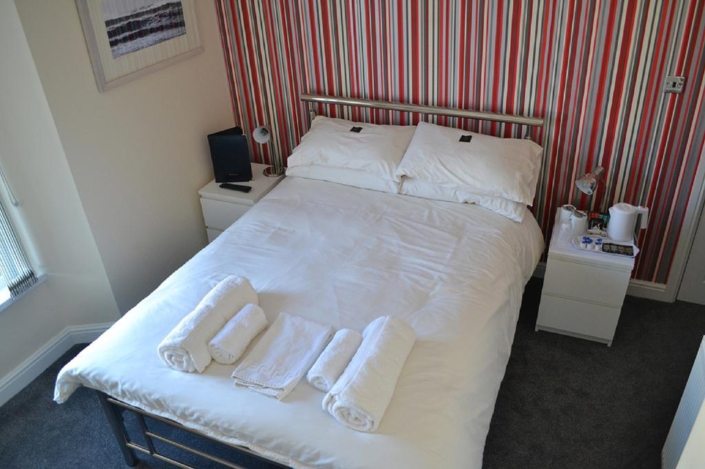 White Rose Guest House Тенби Стая снимка