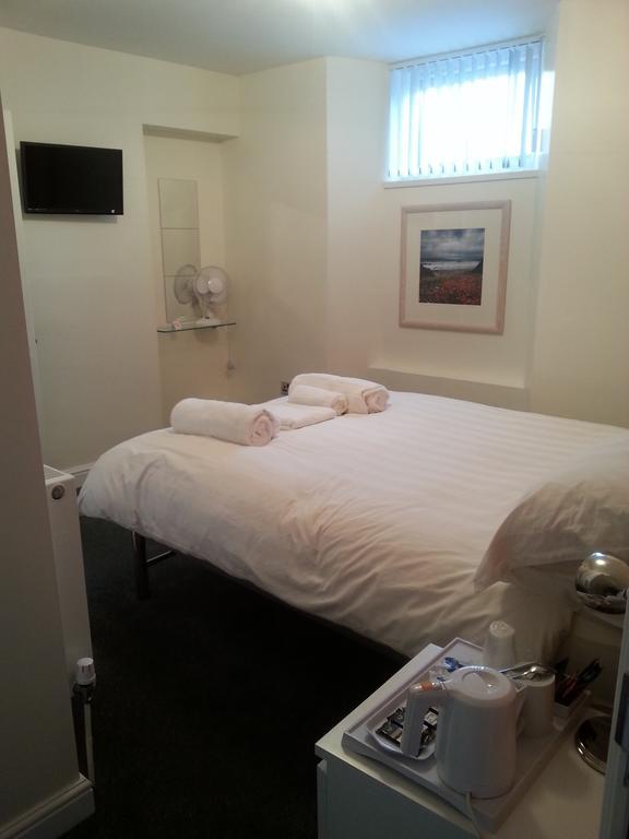 White Rose Guest House Тенби Стая снимка