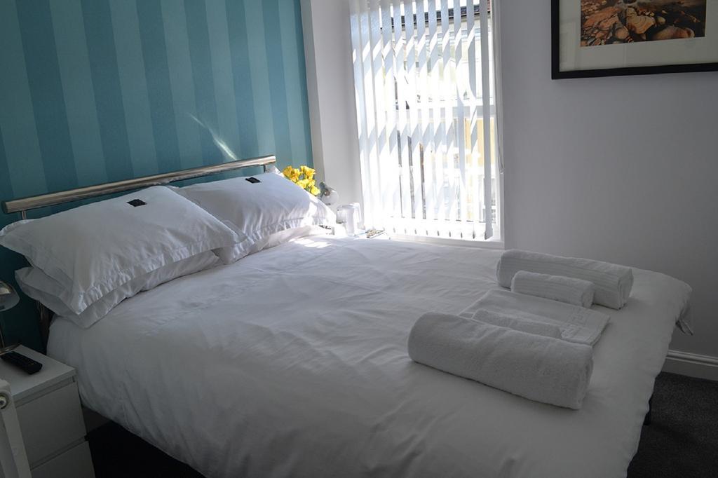 White Rose Guest House Тенби Стая снимка